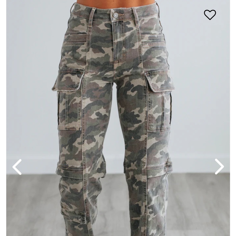Hidden Tracy Camouflage Cargo Pants
